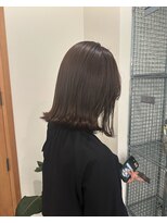 リフ バイ ローバー(Lif by ROVER)&nbsp;艶々の柔らかいグレージュ