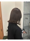 艶々の柔らかいグレージュ