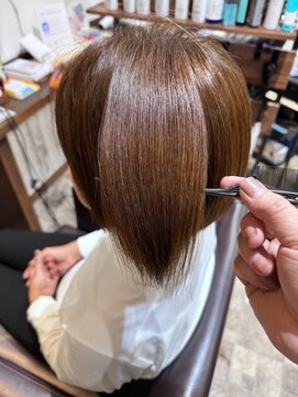 ゴデーレ(GODERE) 赤みブラウンマニッシュ透明感小顔ショート20代30代