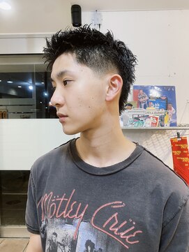 グッドプレイスアンドシング(Good Place&thing) メンズカットバーストフェードスパイキーショートマレット