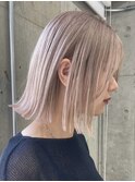 渋谷ブリーチカラータッセルボブ顔周りレイヤー切りっぱなしボブ