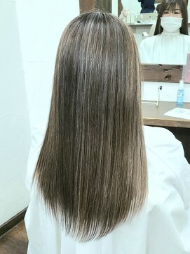 エクラートエール 大宮東口店(ECLART aile) 【Anne】ロングハイライトシルバーグレージュカラー【LADIES】