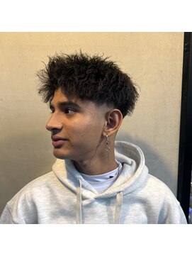 フェードカット/ツイストスパイラル