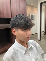 美容室 クウ(Kuu)&nbsp;おすすめ｜スペインカール風×ツーブロック