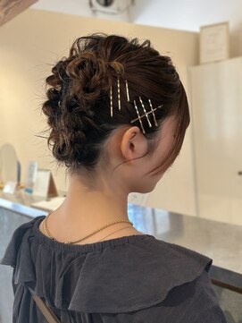 リコ バイ ポノ(Lico by PONO) 【hito】ボブでもアップヘアできちゃいます♪