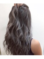 ビューティ スタジオ モッズ 渋谷(beauty studio M.O.D shibuya)&nbsp;M.O.D【モッズ】グレーアッシュグラデーション