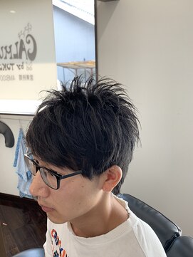 カルムンド バイ トコヘイ(CALMUNDO by TOKOHEI) 【ラフ感ウルフフェザーマッシュ】