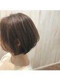耳かけショートボブ