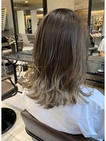 トルネード(TORNADO)&nbsp;外国人風オンブレハイライトバレイヤージュ