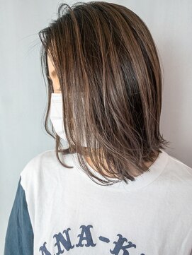 オーストヘアジジ(Aust hair Gigi) 外ハネミディ☆コントラストハイライト　ラベンダーベージュk