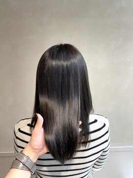 アパートメント オブ ソロン(The Apartment of Solon) 【Aya】綺麗なロングにするために