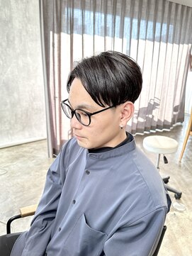 ザ オーダー(THE ORDER) 刈り上げセンターパートメンズカットメンズヘアビジネスヘア