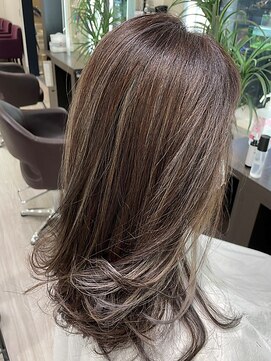 ヘアーカッティングガーデン ジャック モアザン 松山店 白髪ぼかし大人ショート大人ボブ30代40代50代60代松山市駅