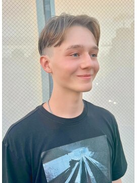 ジジバイワースホワイル(jiji by WORTH WHILE) 外国人風パーマウルフカルマパーマベリーショートダークアッシュ