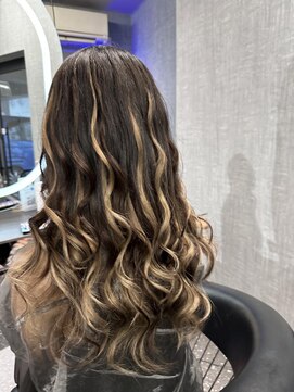 ラニシス ヘアー(Lanisis Hair) 王道ギャルスタイル