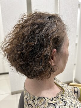 エージレスヘア ディアウ(ageless hair De au) 大人ウェーブ