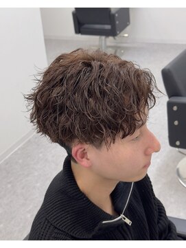 ブライト(BRIGHT) センターパートツイストスパイラルパーマ静岡メンズ