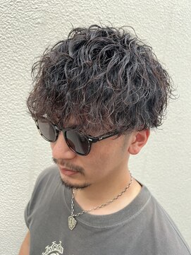 ヴェール(Veil) @メンズパーマ波巻ツイストスパイラルマッシュ刈り上げ