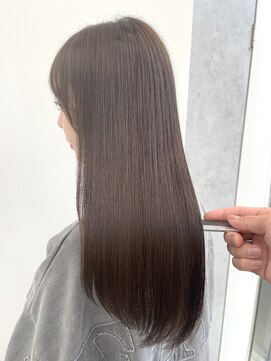 エラ(Ella) 髪質改善カラーで透明感ブラウン美髪へ