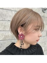 メロウ 神戸三宮(mellow) 耳掛けショートボブ