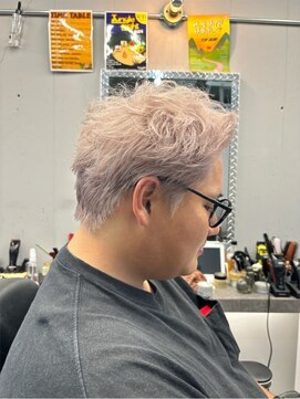 刈部倶楽舞 難波店 スパイキーショート×ハイトーン！