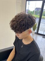 ラッドバイプティパ(rad...by petit-pas)&nbsp;重めのスペインカール/スキンフェード/フェード／水戸