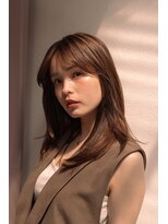 ネイヴィル(navile)&nbsp;ナチュラルグレージュ×ロングレイヤー