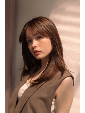 ネイヴィル(navile) ナチュラルグレージュ×ロングレイヤー