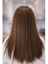 ミルキィ 五条店&nbsp;ショート/ベージュ/ブラウン/50代/40代/うねり/ボブ/細毛/広がり