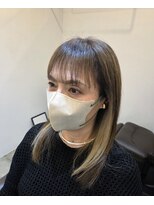 ヘヤ 湘南台(Heya)&nbsp;アクセントカラーセミロングスタイル