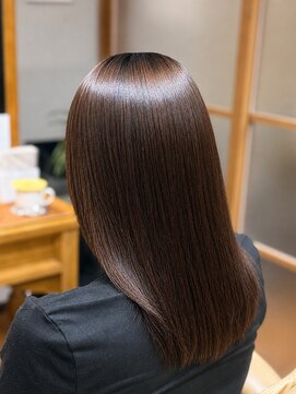 ルシードスタイル ナチュールトゥ(LUCIDO STYLE nature to) サラ艶ストレート