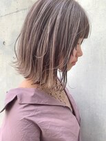 ジアン バイ ミルボン NU茶屋町+(GIEN by milbon)&nbsp;イルミナ ミルクティーベージュ 切りっぱなしボブ @川原拓也