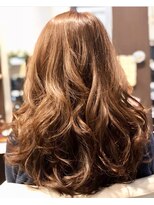 ルエ ヘアメイクバイアクセル(Louer hairmake byAxe-l) 【アクセル】Aラインゴージャスウェーブ