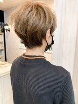 キャアリー(Caary)&nbsp;福山ショートヘア人気Caary気になってた刈り上げショート