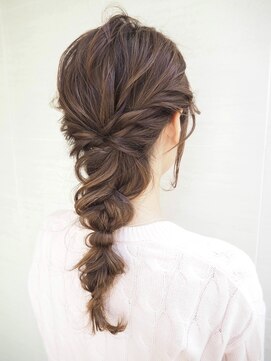 オーロ(ORO) お呼ばれ編み下ろしアレンジ