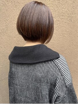 トップヘアー アヴェニュー 刈谷(TOPHAIR Avenue) 首をすらっと見せてくれるグラデーションボブ/ニュアンスカラー