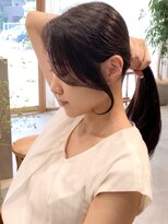 テテ(tete.)&nbsp;長めバングで作るお洒落可愛い顔まわり後毛サイドバング