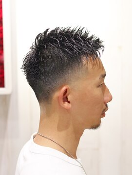 ヨシザワインク プレミアム 横浜 桜木町店(YOSHIZAWA Inc. PREMIUM) ワイルドアップバング王道メンズ爽やかフェードスタイル