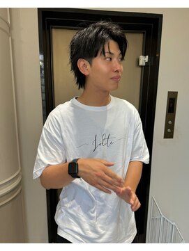 ルアナ 梅田店(Luana) 【 MIRAI 】 ミディアムウルフ × アップバング