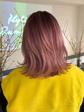 マスカリ(muscali) ピンクベージュ/バレイヤージュウェーブミディアム/表参道