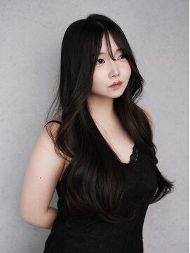 アルバム 銀座(ALBUM GINZA) おくれ毛顔周りレイヤー韓国ヘアロング_F20772