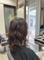 美容室 クウ(Kuu)&nbsp;コールドパーマムースをもみ込む超簡単スタイリングです。