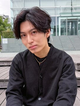 ツーダブル 大阪梅田(WW..) ツイストスパイラルパーマ波巻きスパイラル刈り上げマッシュ