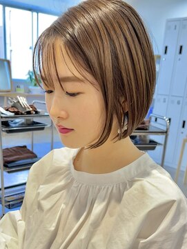 グラフ 鎌倉(GRAFF) 大人可愛い20代30代40代前下がりショートボブ【GRAFF鎌倉】