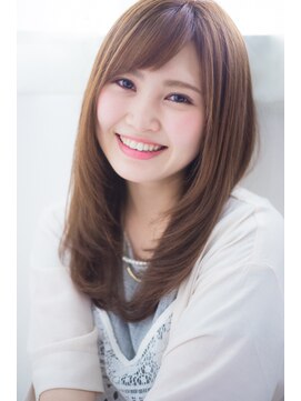 パコ(Paco) PACOの自然なストレートで揺れるモテ髪☆