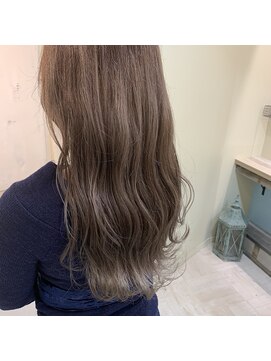 ジーナ 福岡天神(Zina) ＿silky beige＿