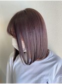 ピンクベージュ