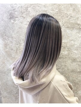 イト(ito.) 外国人風パールバレイヤージュ_ホワイトグレージュ_ネビージュ