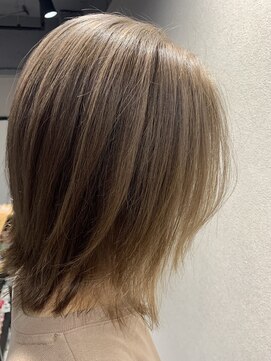 テラス(terrace) グレージュ