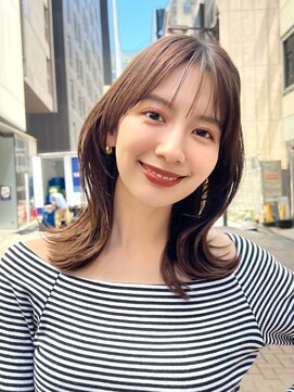 アフロートリノ(AFLOAT Leino) 小顔ヘルシーレイヤースタイル透明感カラー【修】20代30代40代